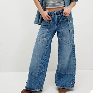 We The Free People CRVY Outlaw Wide Leg Jeans Denim Size Large Drizzle